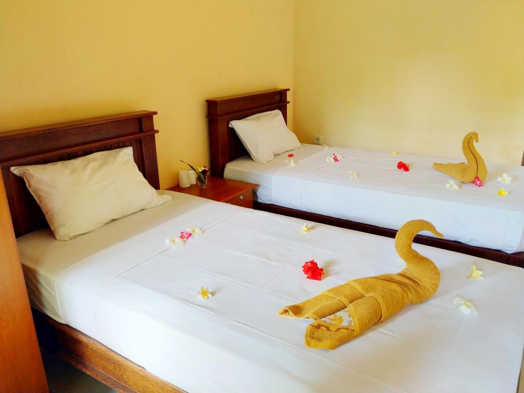 Asih Homestay ペムテラン エクステリア 写真