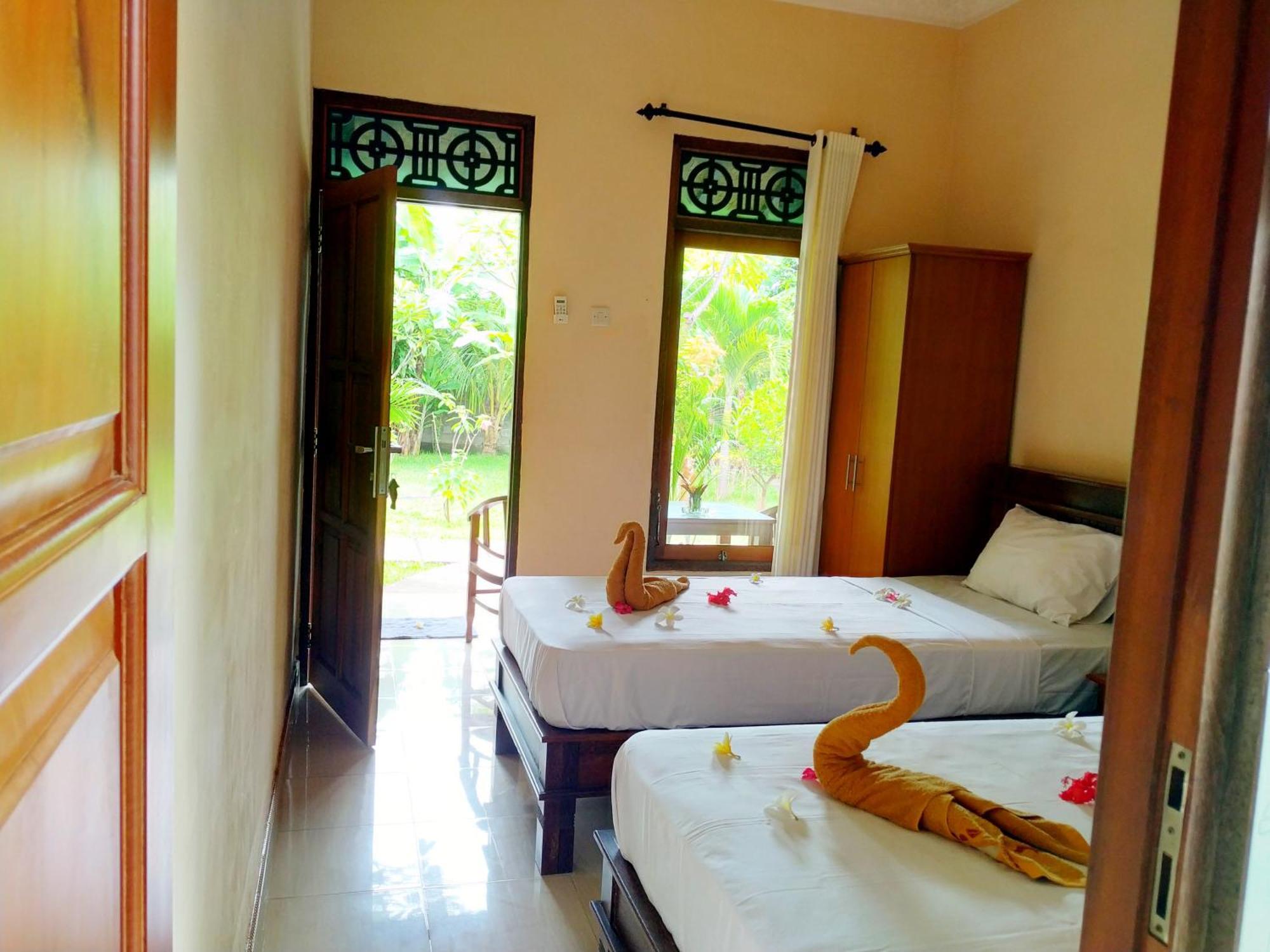 Asih Homestay ペムテラン エクステリア 写真