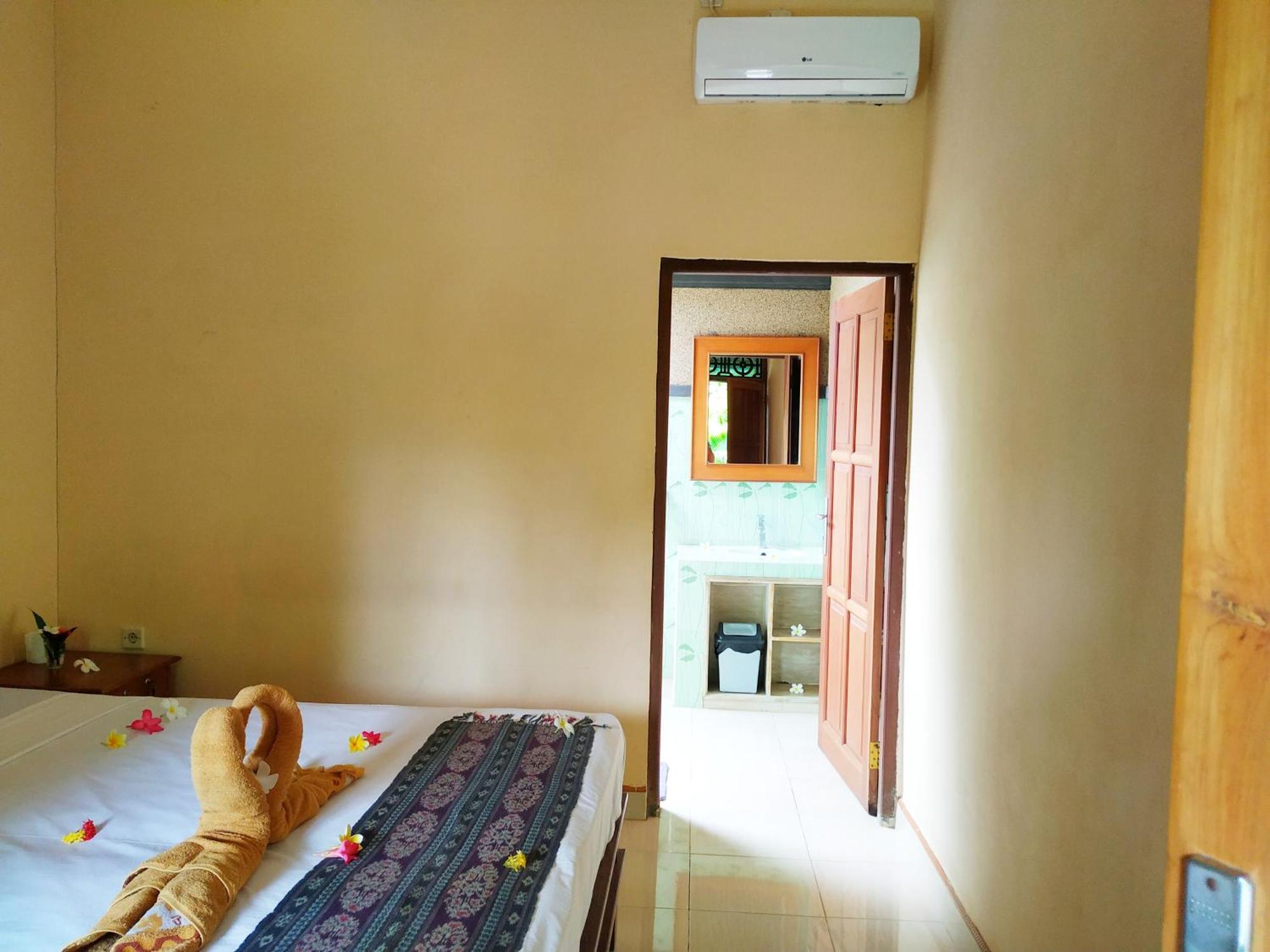 Asih Homestay ペムテラン エクステリア 写真