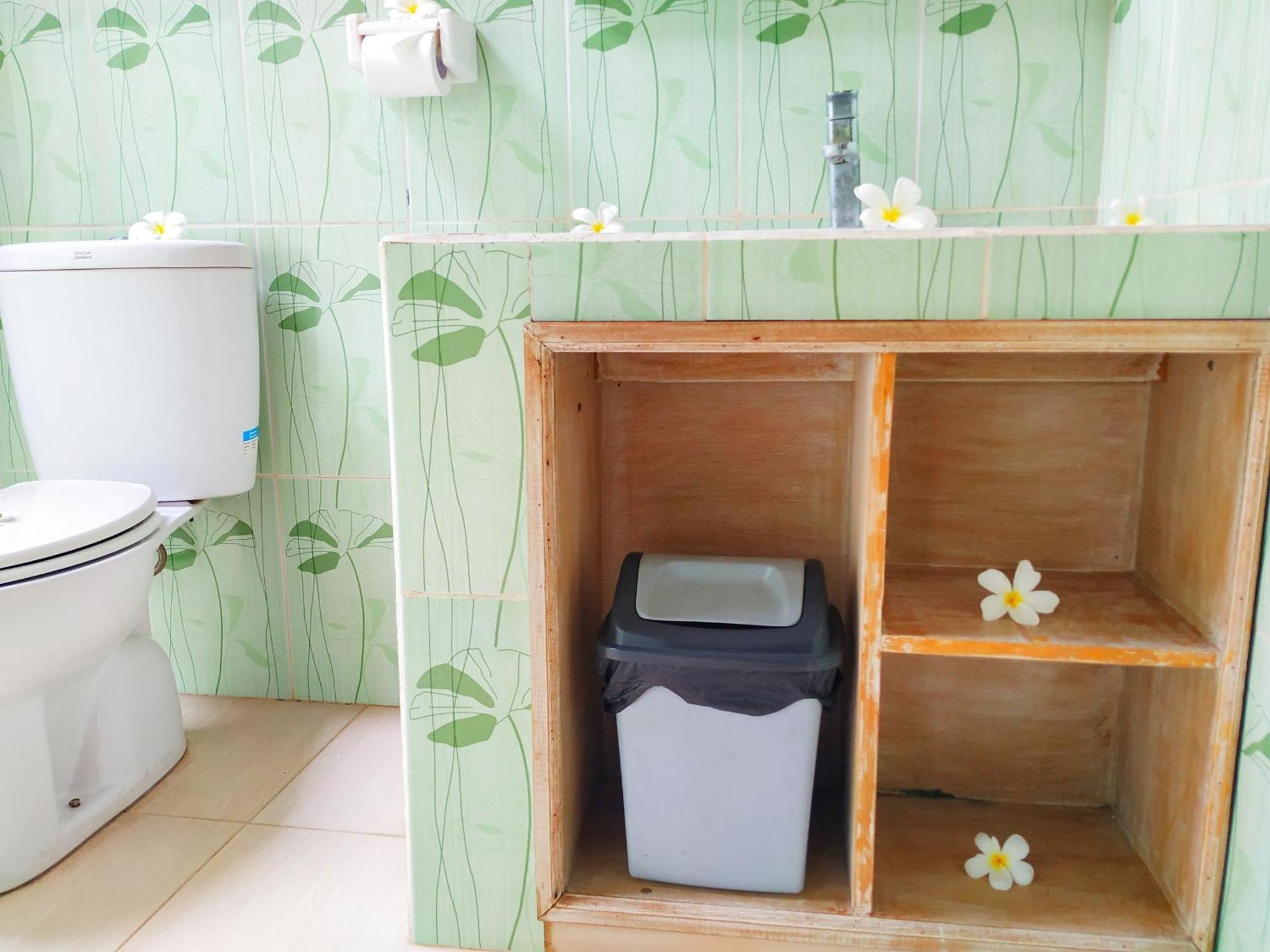 Asih Homestay ペムテラン エクステリア 写真