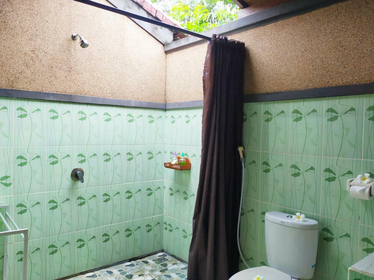 Asih Homestay ペムテラン エクステリア 写真